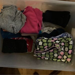Girls 2T clothing bundle (26 items!)